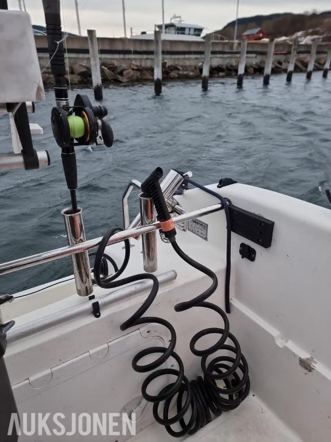 2001 Galia Galeon 660WA båt med Mercury Seapro motor - masse utstyr