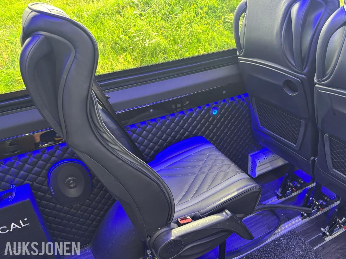 2024 Mercedes-Benz Sprinter Iles Automotive 317 CDI RWD - 9-seter - Automat - Webastok - 153803km - Rullestolrampe