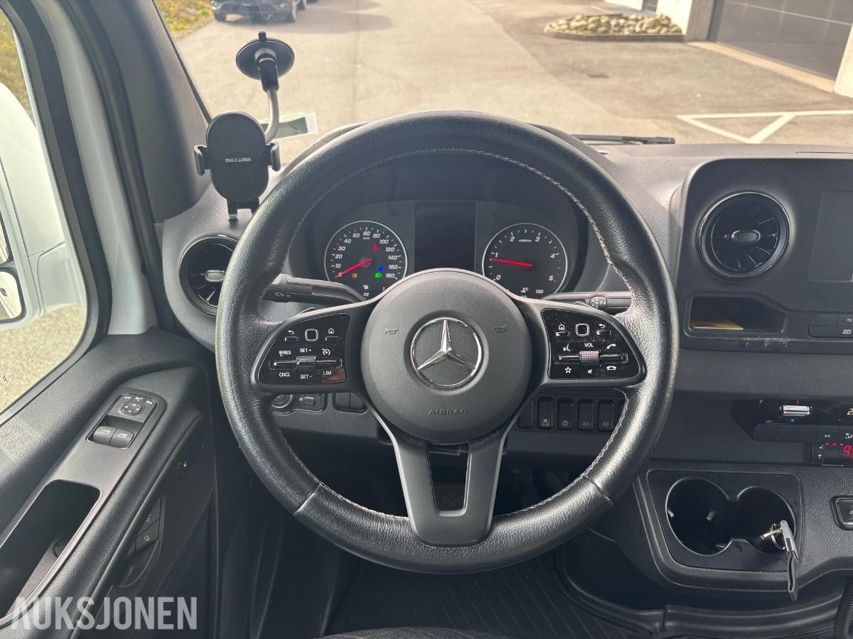 2024 Mercedes-Benz Sprinter Iles Automotive 317 CDI RWD - 9-seter - Automat - Webastok - 153803km - Rullestolrampe