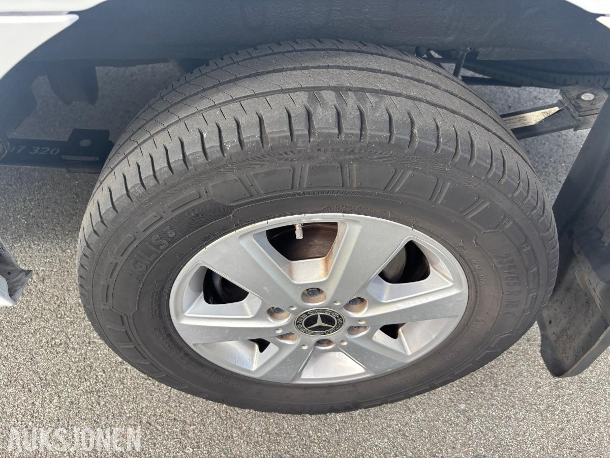 2024 Mercedes-Benz Sprinter Iles Automotive 317 CDI RWD - 9-seter - Automat - Webastok - 153803km - Rullestolrampe