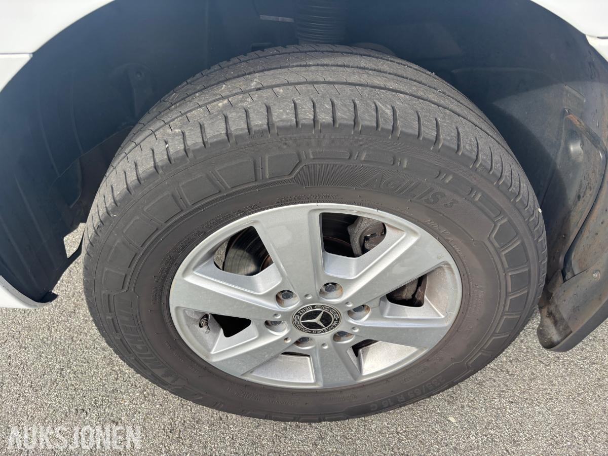 2024 Mercedes-Benz Sprinter Iles Automotive 317 CDI RWD - 9-seter - Automat - Webastok - 153803km - Rullestolrampe