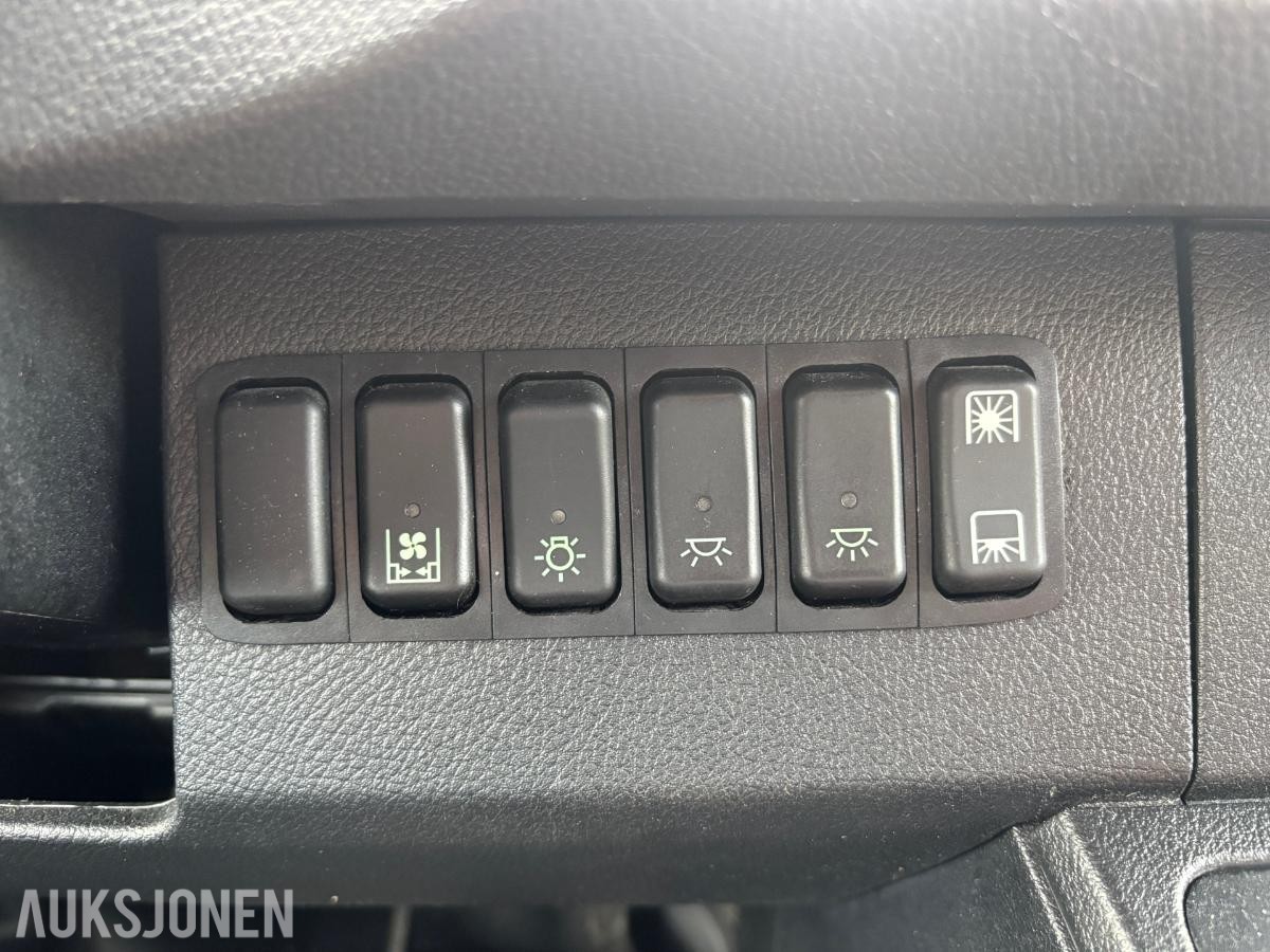 2024 Mercedes-Benz Sprinter Iles Automotive 317 CDI RWD - 9-seter - Automat - Webastok - 153803km - Rullestolrampe