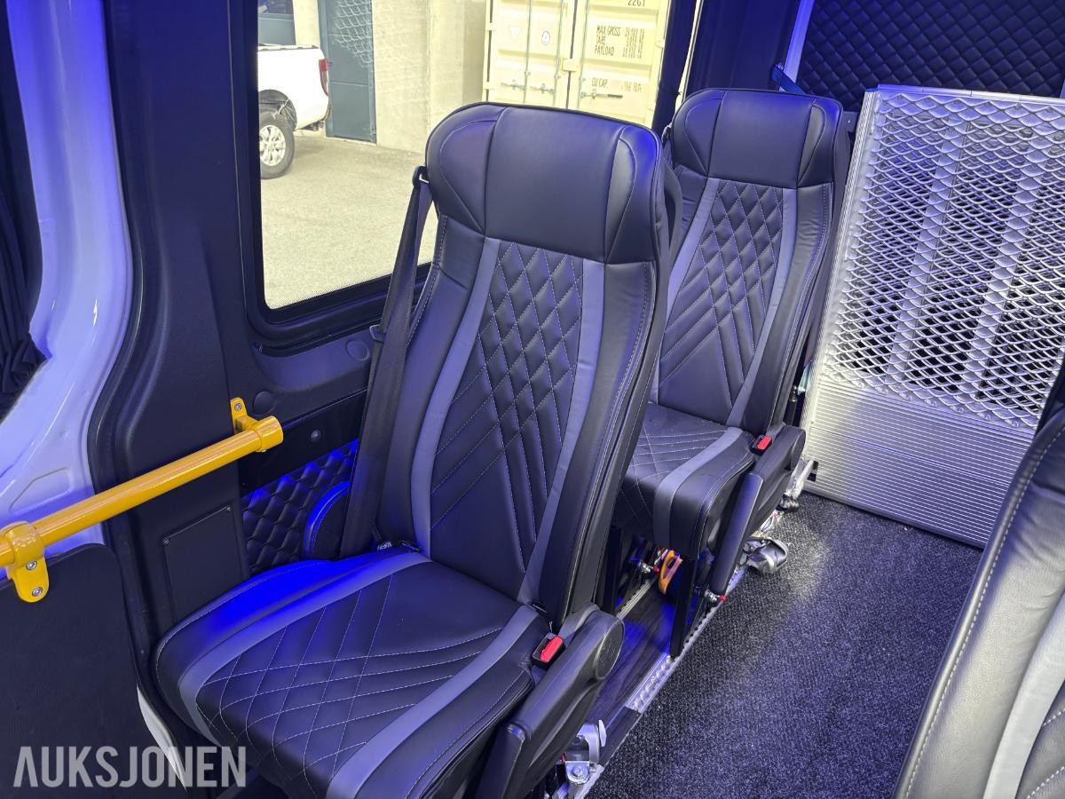 2024 Mercedes-Benz Sprinter Iles Automotive 317 CDI RWD - 9-seter - Automat - Webastok - 153803km - Rullestolrampe
