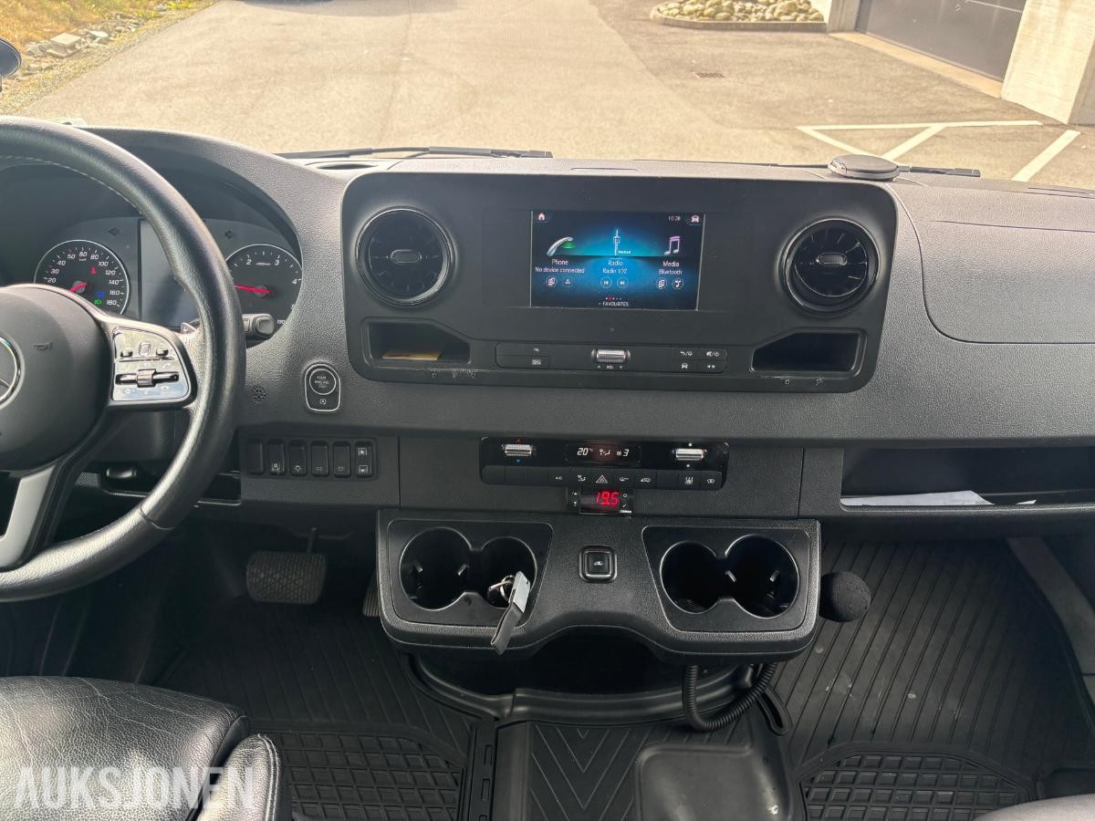 2024 Mercedes-Benz Sprinter Iles Automotive 317 CDI RWD - 9-seter - Automat - Webastok - 153803km - Rullestolrampe