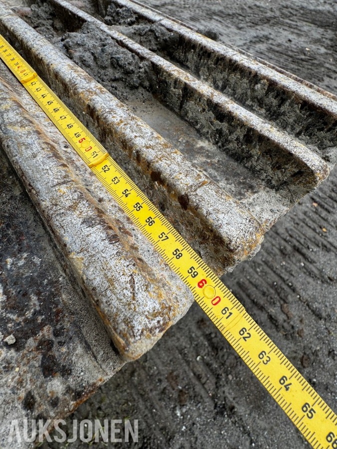 2023 Hitachi ZX135US-7 Gravemaskin - Gått 1388 timer - 3 skuffer - Rototilt - Sentralsmøring - Webasto - Sertifisert - Serviceavtale