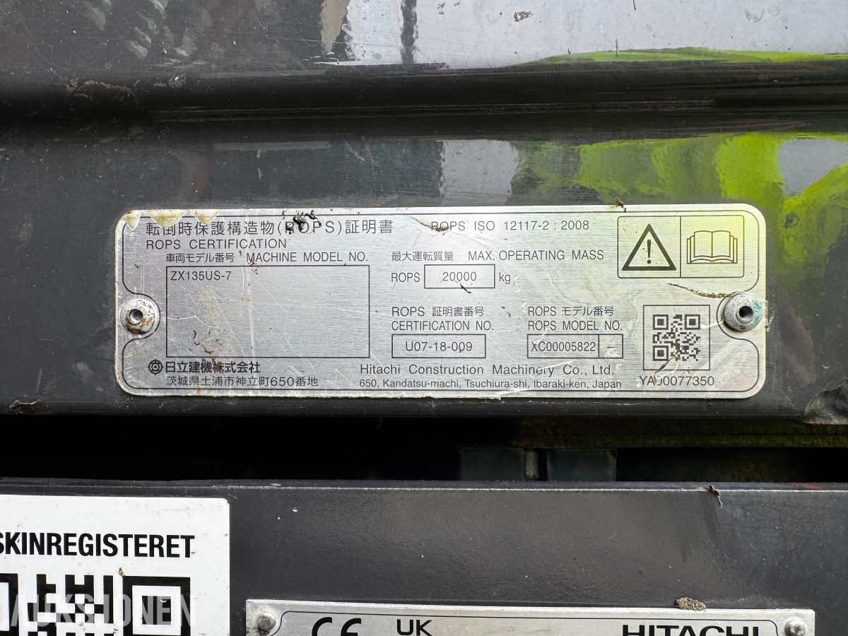 2023 Hitachi ZX135US-7 Gravemaskin - Gått 1388 timer - 3 skuffer - Rototilt - Sentralsmøring - Webasto - Sertifisert - Serviceavtale
