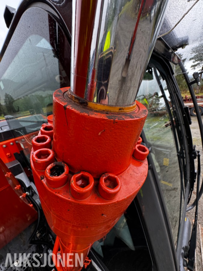 2023 Hitachi ZX135US-7 Gravemaskin - Gått 1388 timer - 3 skuffer - Rototilt - Sentralsmøring - Webasto - Sertifisert - Serviceavtale