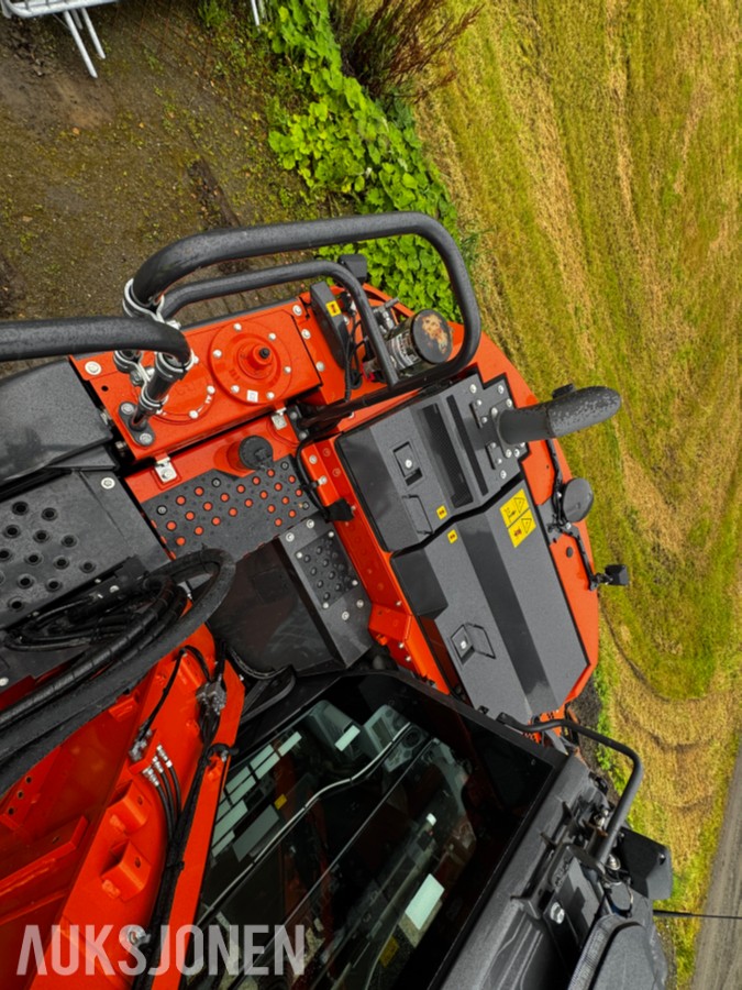 2023 Hitachi ZX135US-7 Gravemaskin - Gått 1388 timer - 3 skuffer - Rototilt - Sentralsmøring - Webasto - Sertifisert - Serviceavtale