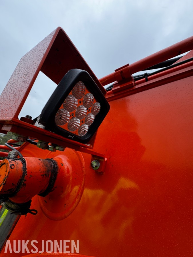 2023 Hitachi ZX135US-7 Gravemaskin - Gått 1388 timer - 3 skuffer - Rototilt - Sentralsmøring - Webasto - Sertifisert - Serviceavtale