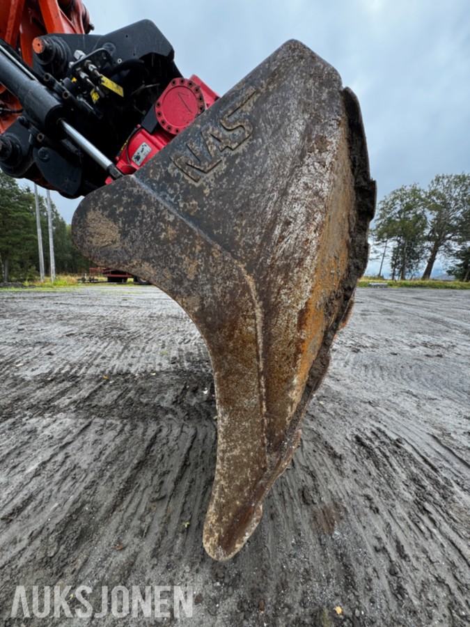 2023 Hitachi ZX135US-7 Gravemaskin - Gått 1388 timer - 3 skuffer - Rototilt - Sentralsmøring - Webasto - Sertifisert - Serviceavtale