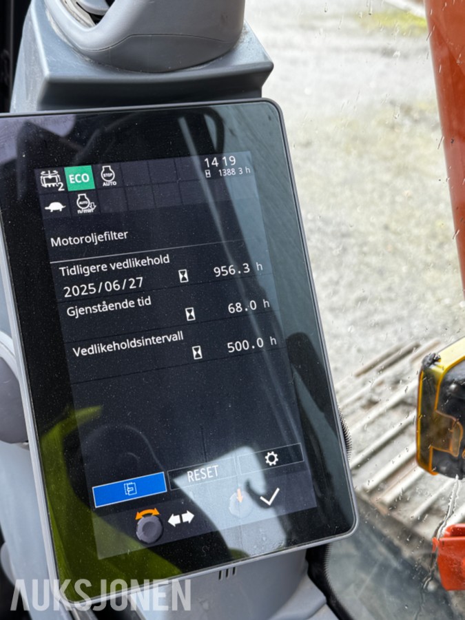 2023 Hitachi ZX135US-7 Gravemaskin - Gått 1388 timer - 3 skuffer - Rototilt - Sentralsmøring - Webasto - Sertifisert - Serviceavtale