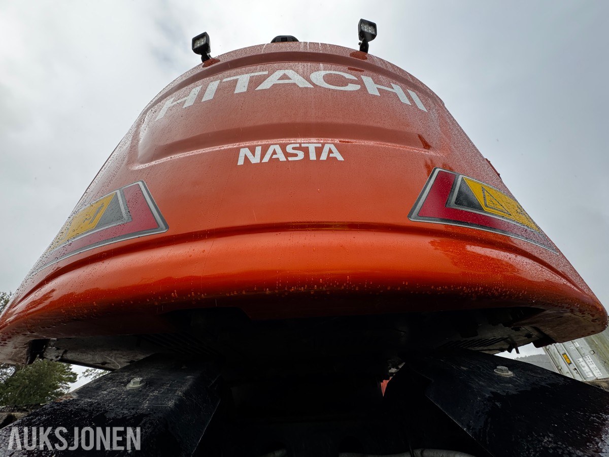 2023 Hitachi ZX135US-7 Gravemaskin - Gått 1388 timer - 3 skuffer - Rototilt - Sentralsmøring - Webasto - Sertifisert - Serviceavtale