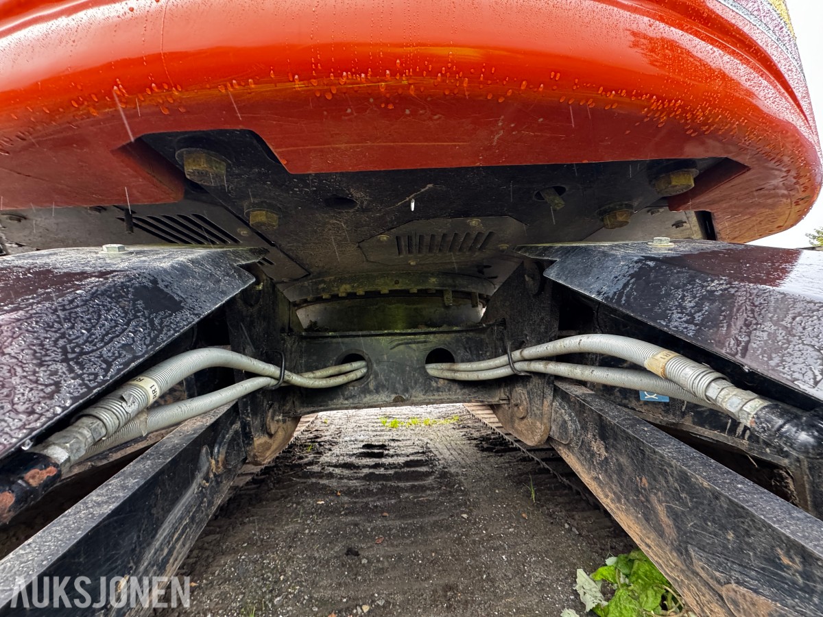 2023 Hitachi ZX135US-7 Gravemaskin - Gått 1388 timer - 3 skuffer - Rototilt - Sentralsmøring - Webasto - Sertifisert - Serviceavtale