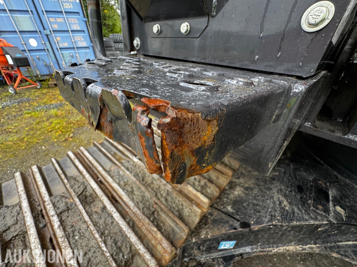 2023 Hitachi ZX135US-7 Gravemaskin - Gått 1388 timer - 3 skuffer - Rototilt - Sentralsmøring - Webasto - Sertifisert - Serviceavtale