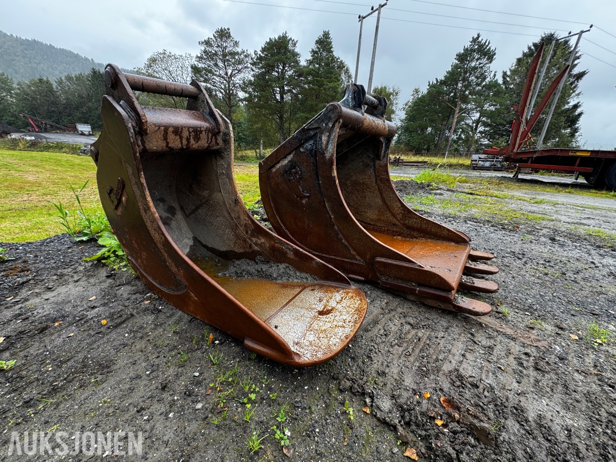 2023 Hitachi ZX135US-7 Gravemaskin - Gått 1388 timer - 3 skuffer - Rototilt - Sentralsmøring - Webasto - Sertifisert - Serviceavtale
