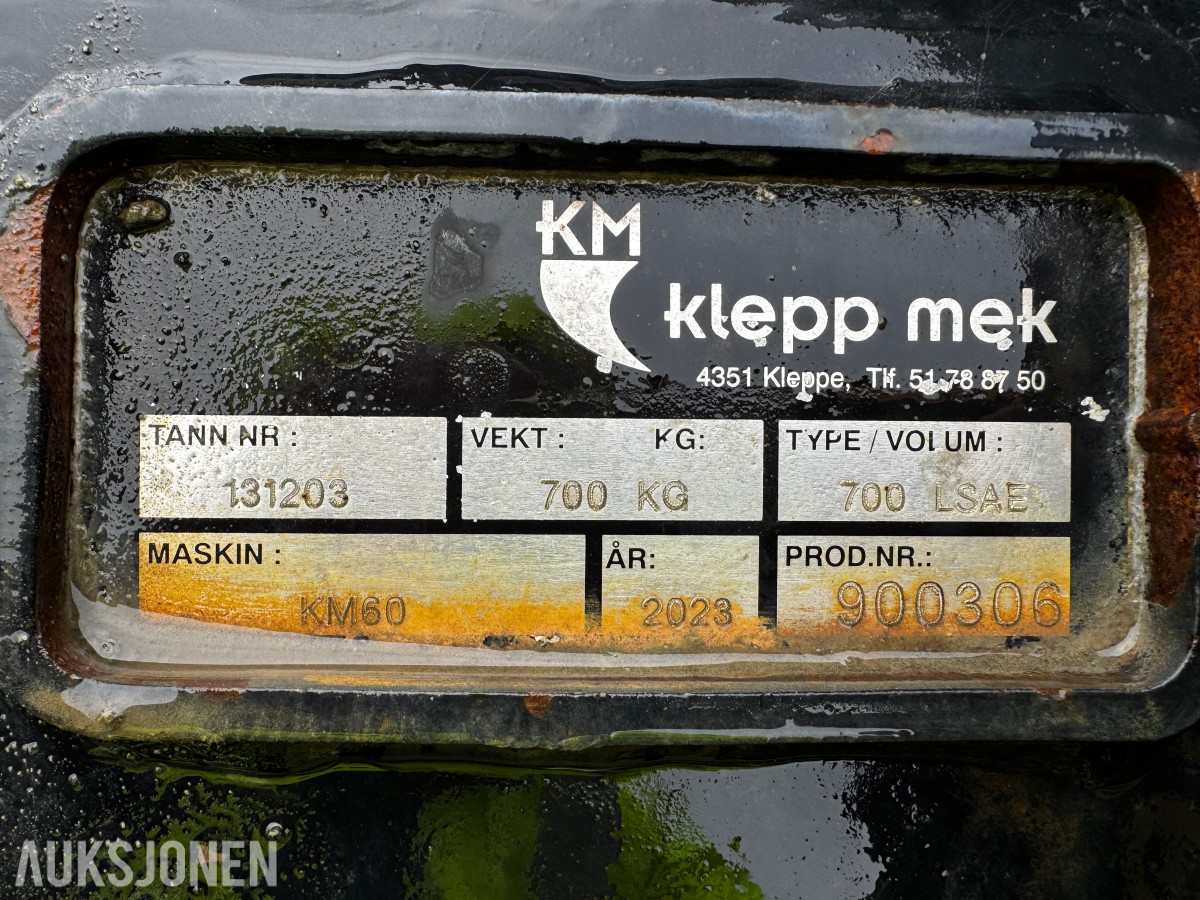 2023 Hitachi ZX135US-7 Gravemaskin - Gått 1388 timer - 3 skuffer - Rototilt - Sentralsmøring - Webasto - Sertifisert - Serviceavtale