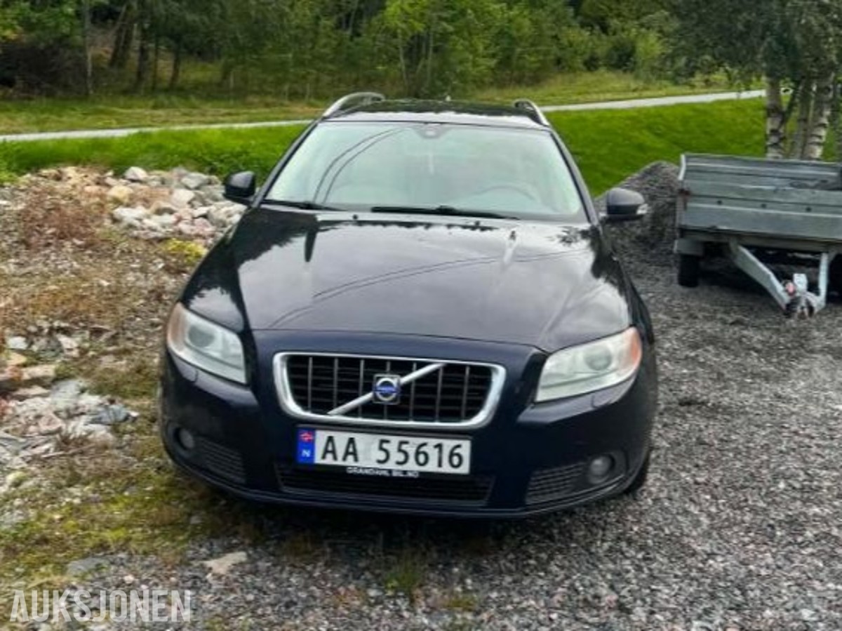 2008 Volvo V70 2.4 163 hk Diesel Piggdekk EU-godkjent til 22.12.2027