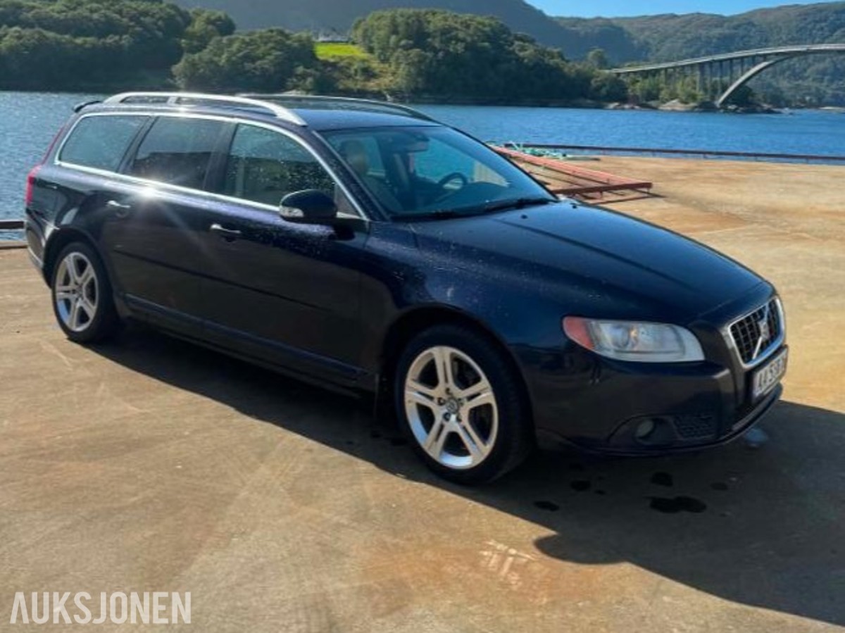 2008 Volvo V70 2.4 163 hk Diesel Piggdekk EU-godkjent til 22.12.2027