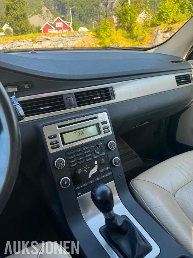 2008 Volvo V70 2.4 163 hk Diesel Piggdekk EU-godkjent til 22.12.2027