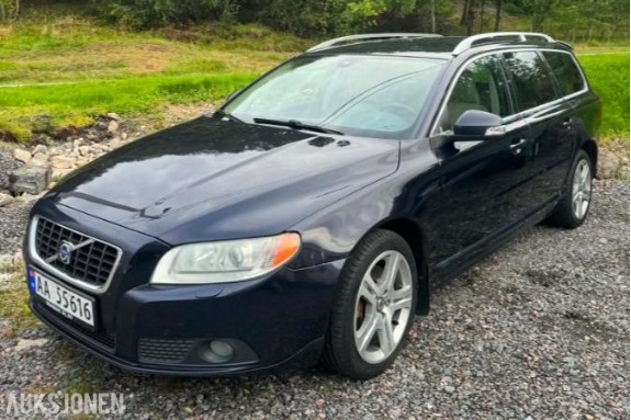 2008 Volvo V70 2.4 163 hk Diesel Piggdekk EU-godkjent til 22.12.2027