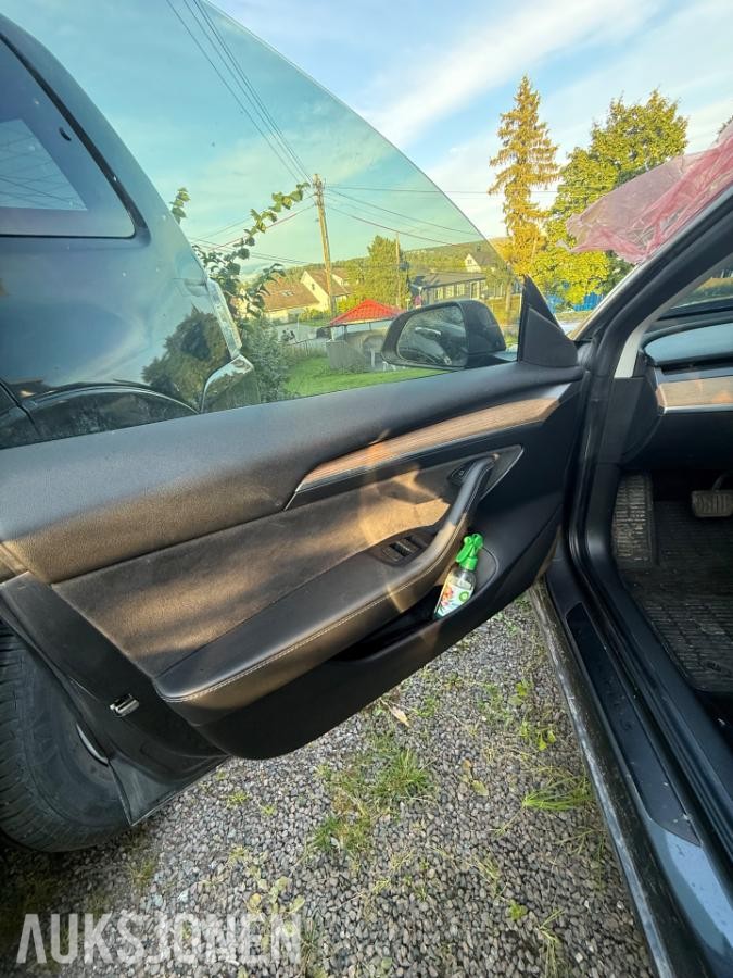 2021 Tesla Model 3 Standard Range Plus RWD Kollisjonsskadet