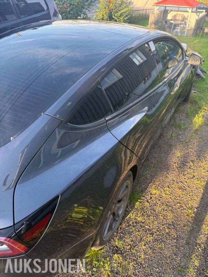 2021 Tesla Model 3 Standard Range Plus RWD Kollisjonsskadet
