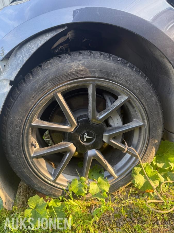 2021 Tesla Model 3 Standard Range Plus RWD Kollisjonsskadet