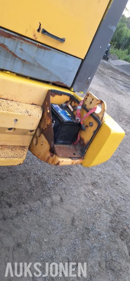 1999 Volvo L70C Hjullaster med skuffe, 11500kg - MVA FRI