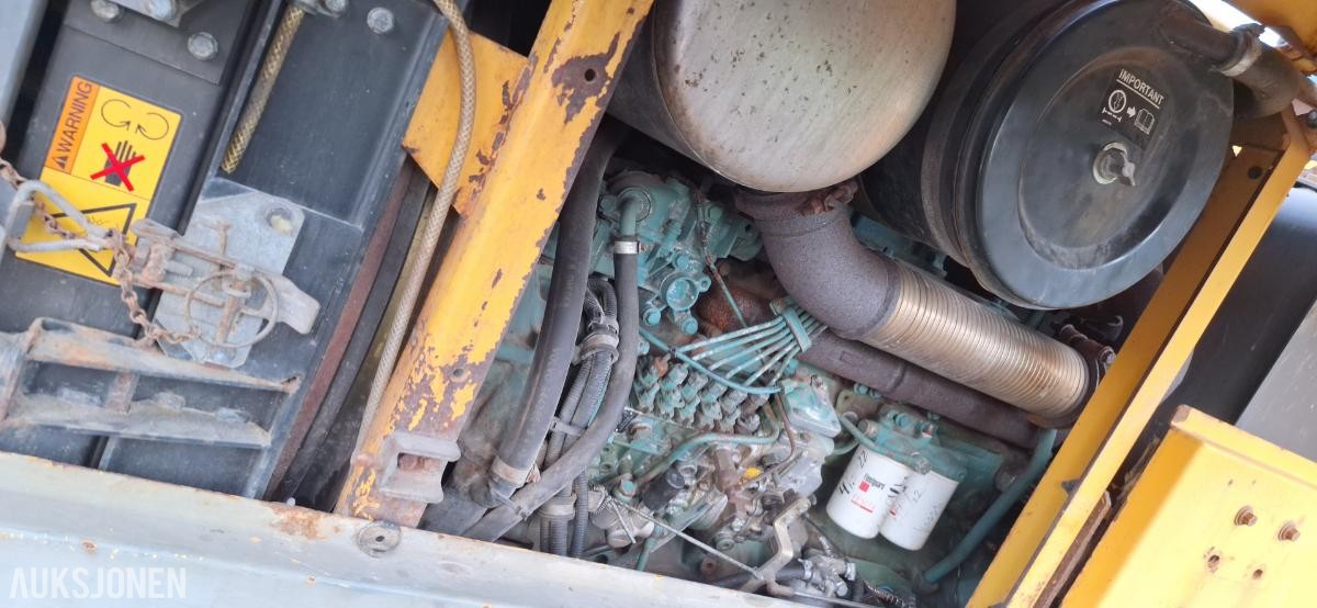 1999 Volvo L70C Hjullaster med skuffe, 11500kg - MVA FRI