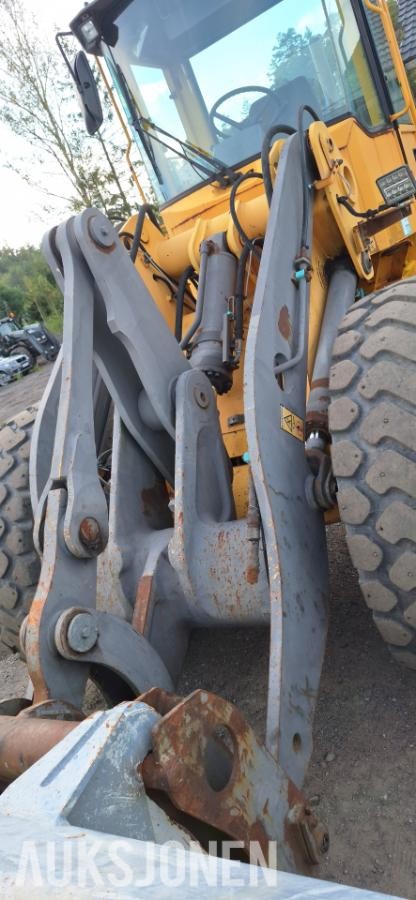1999 Volvo L70C Hjullaster med skuffe, 11500kg - MVA FRI