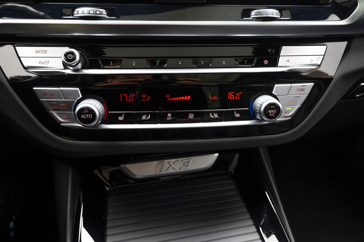 2021 BMW IX3 80 KWH 286 HK HENGERFESTE ACC HARMAN/KARDON LED FJERNLYSASSISTENT