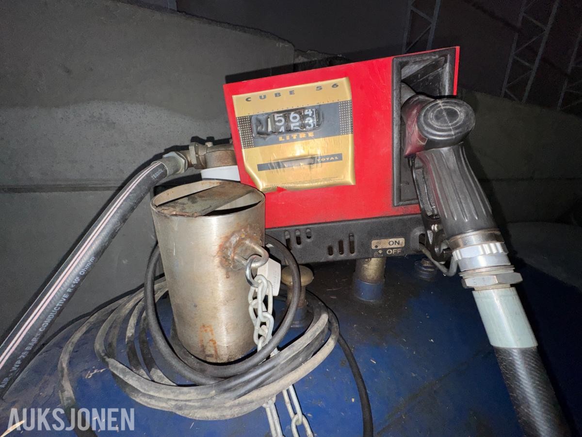 2008 Dieseltank 2750 liter med pumpe og telleverk 
