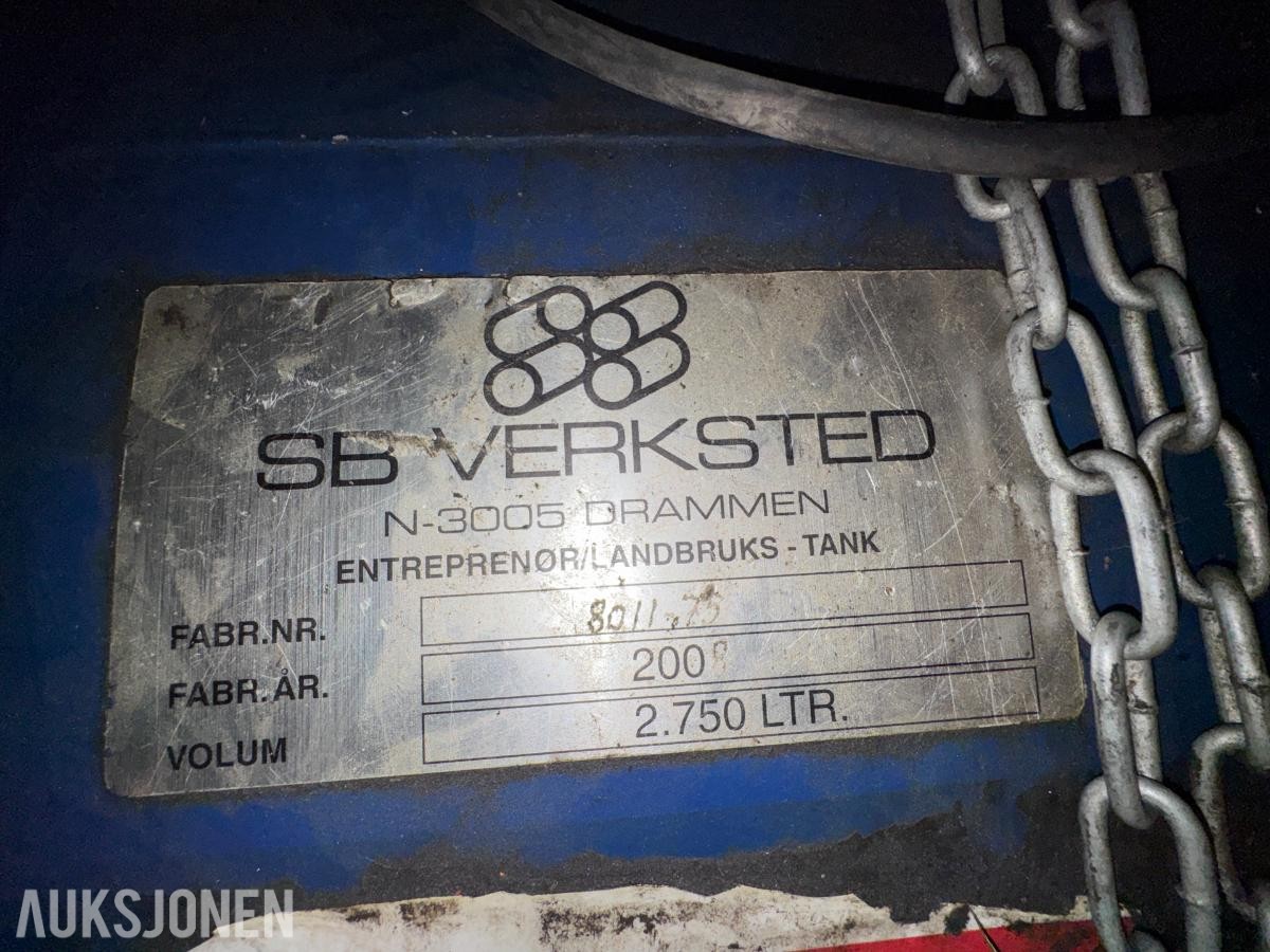 2008 Dieseltank 2750 liter med pumpe og telleverk 