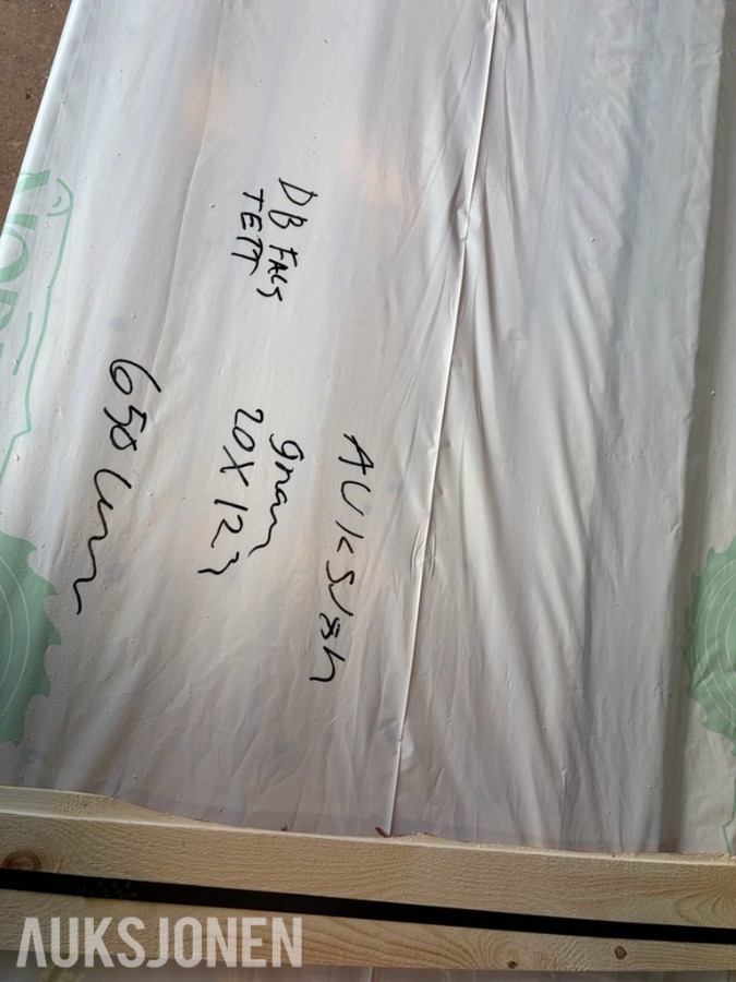 650 LM UBRUKT KLEDNING I GRAN 20 X 123 MM