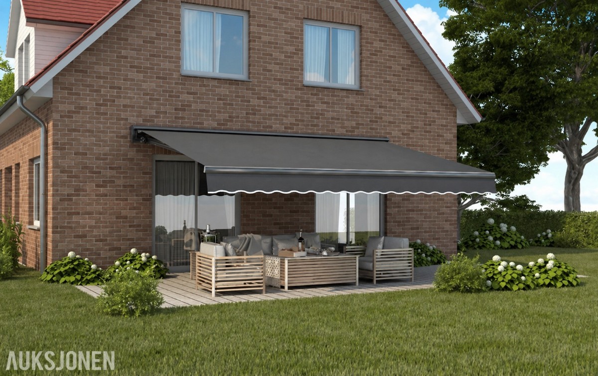 TERRASSEMARKISE 450X300CM BREDDE/UTFALL - MOTORSTYRT - KASSETTMARKISE - HELT NY