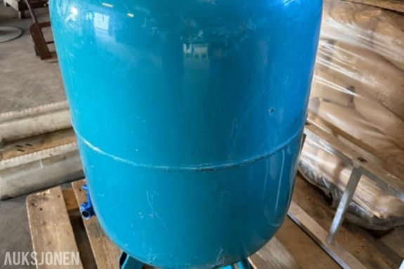 1998 Grundfos Membrantank