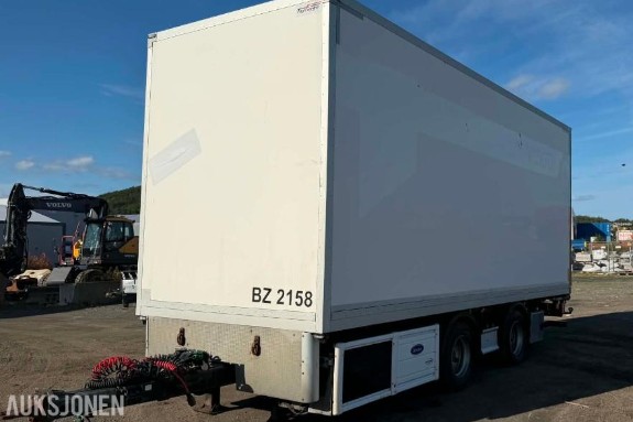 2018 Fliegl 2-akslet henger med Tarfurgo påbygg m/carrier 2 temp