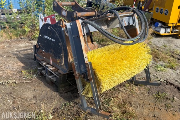 2013 Simex fres med hydraulisk feiekost - S60 feste