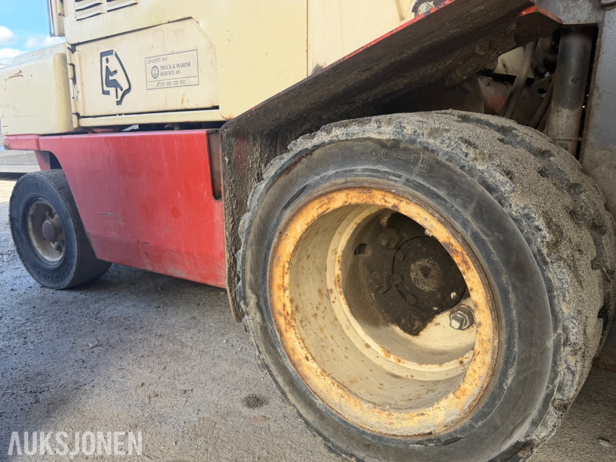 Nissan gaffeltruck - lange pallegafler - sertifisert til 2027