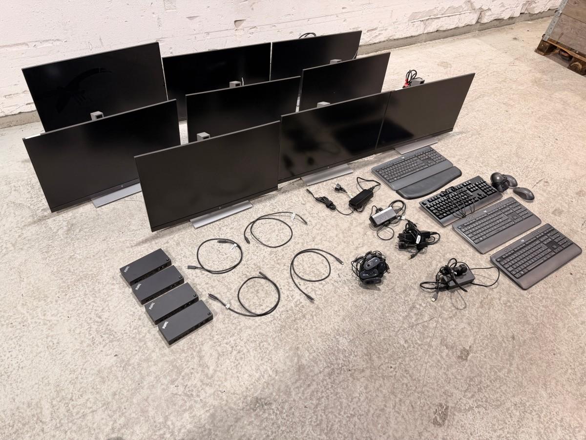 9 stk. skjermer med Lenovo USB-C dokkingstasjoner og tilbehør