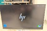 9 stk. skjermer med Lenovo USB-C dokkingstasjoner og tilbehør