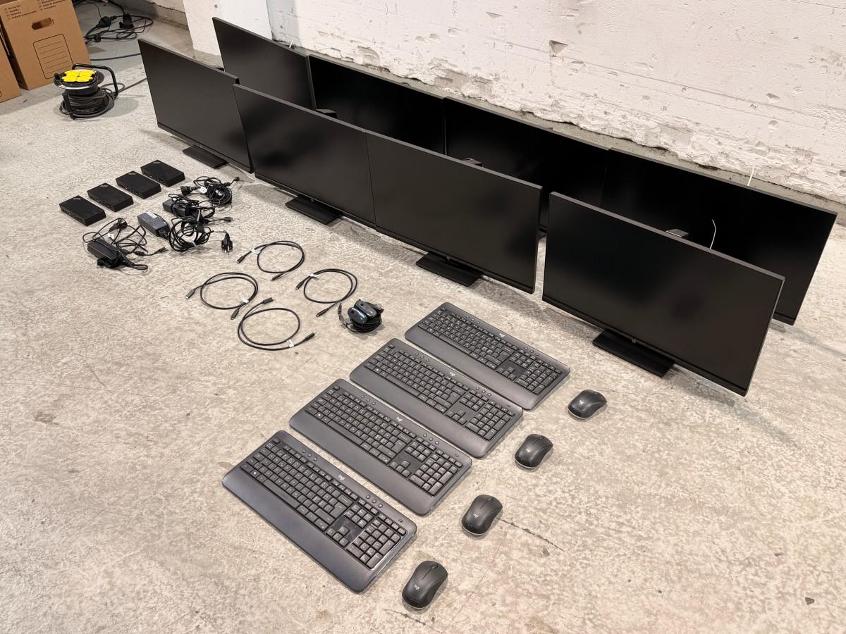 8 HP PC-skjermer med Lenovo dokkingstasjoner og tilbehør