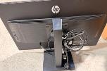 8 HP PC-skjermer med Lenovo dokkingstasjoner og tilbehør