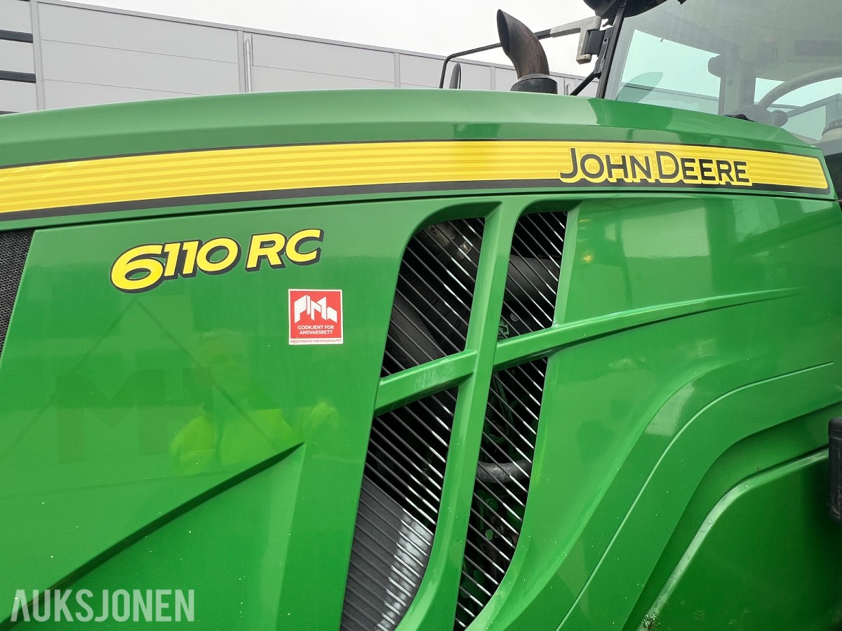 2015 John Deere 6110RC