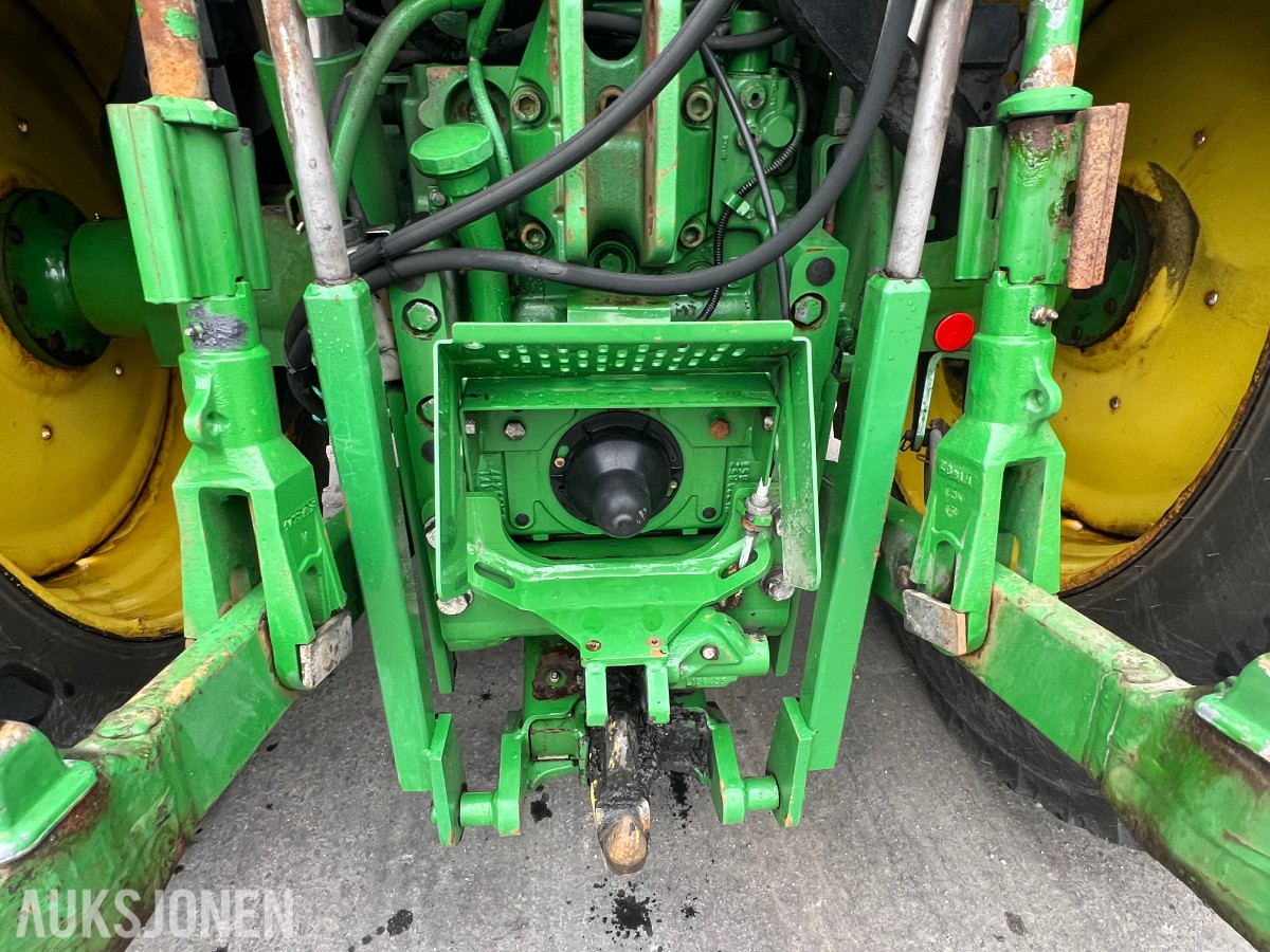 2015 John Deere 6110RC