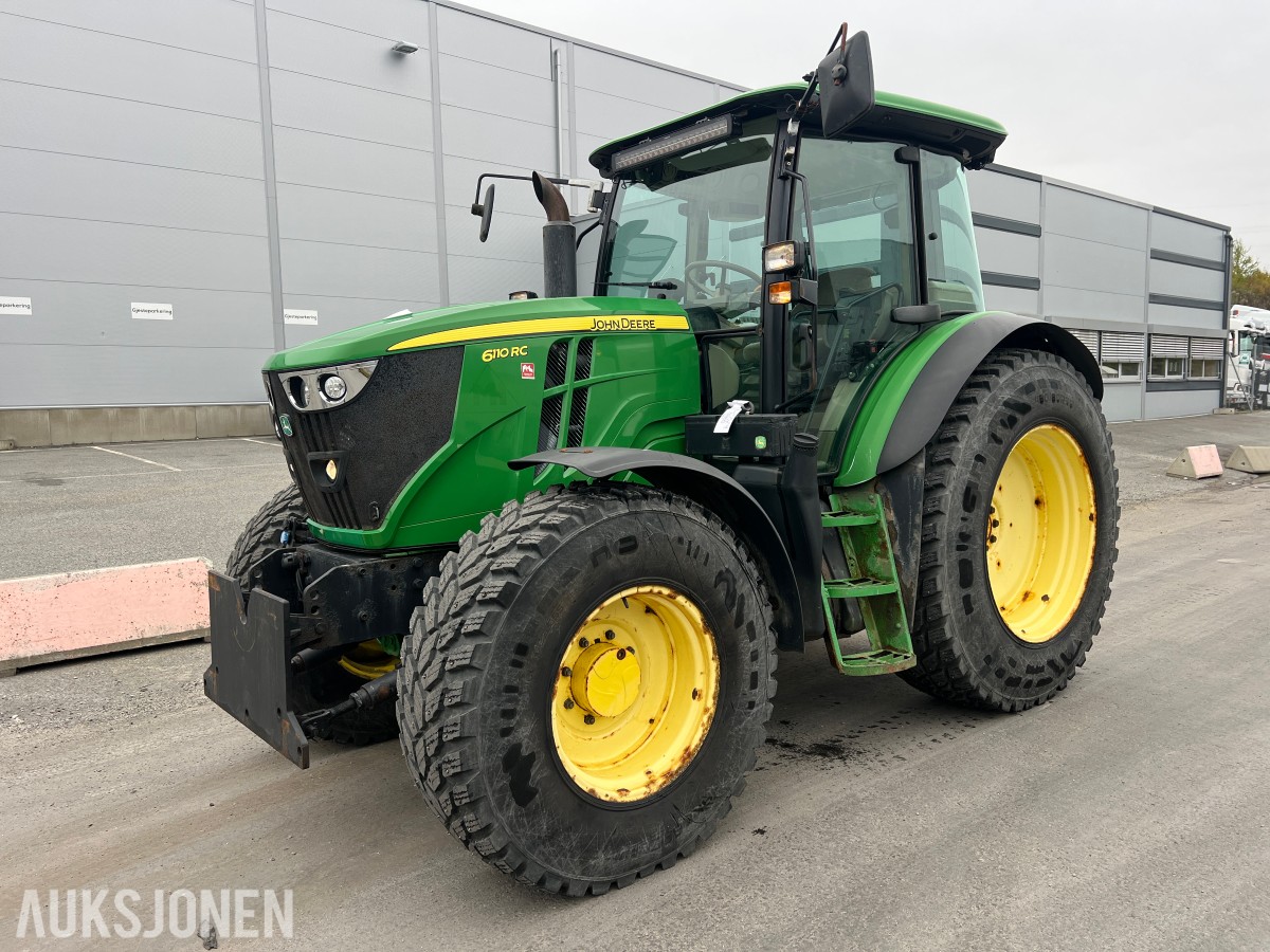 2015 John Deere 6110RC