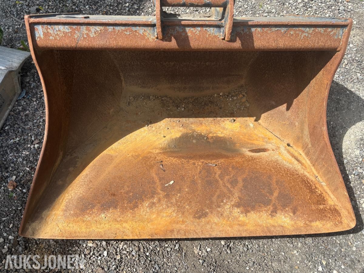 2019 Steelwrist GB6 - S40 pusseskuffe - 300L - 1300mm