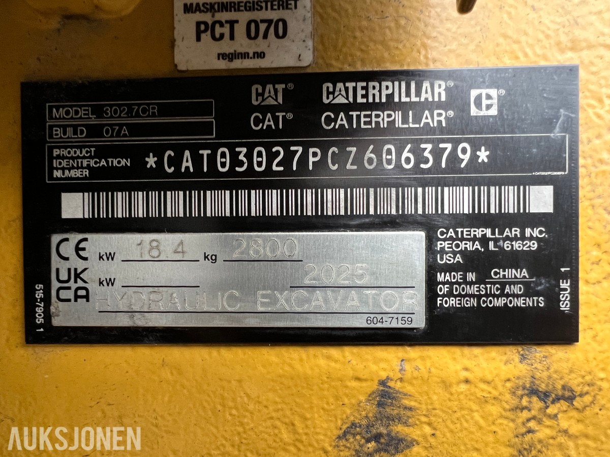 2025 Cat 302.7-07 CR. Engcon tilt, 2 skuffer.