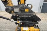 2025 Cat 302.7-07 CR. Engcon tilt, 2 skuffer.