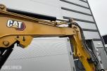 2025 Cat 302.7-07 CR. Engcon tilt, 2 skuffer.